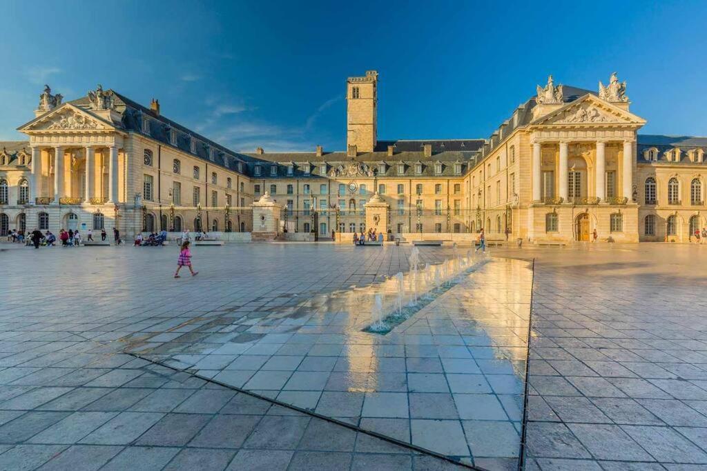 Le Jade : Au Coeur Du Centre Historique Apartment Dijon Exterior photo
